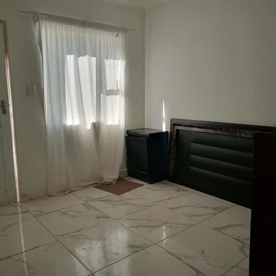 To Let  Bedroom Property for Rent in Table View Western Cape